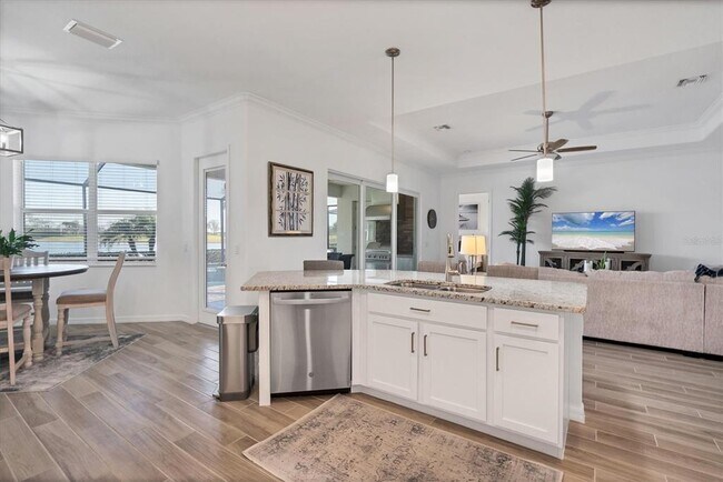 Building Photo - 25228 Longmeadow Dr