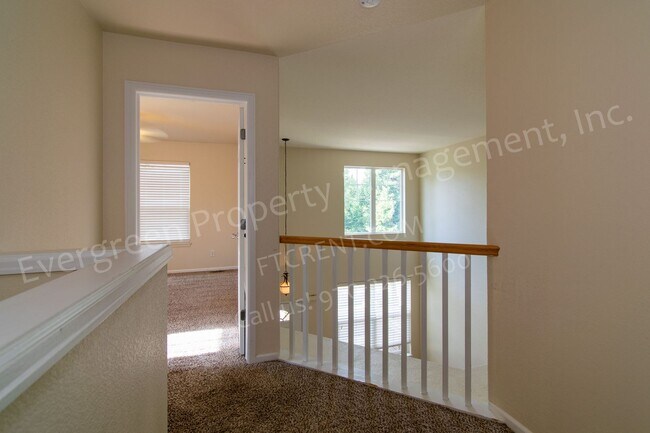 Building Photo - 2820 Golden Wheat Ln