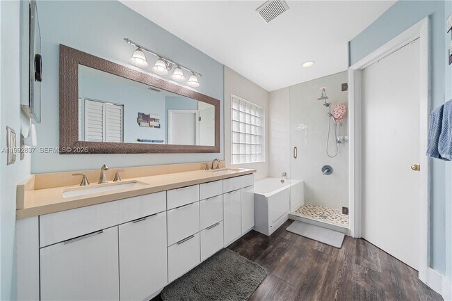 Building Photo - 366 Bedford Ave