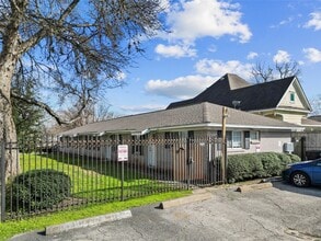 Building Photo - 234 Cortlandt St