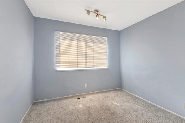 Building Photo - 40307 San Sebastian Pl
