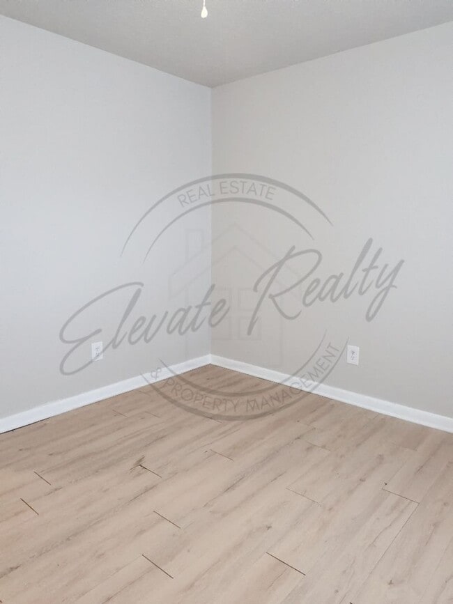 Building Photo - On Special: Two Bedroom Ranch Duplex in North Gallatin!