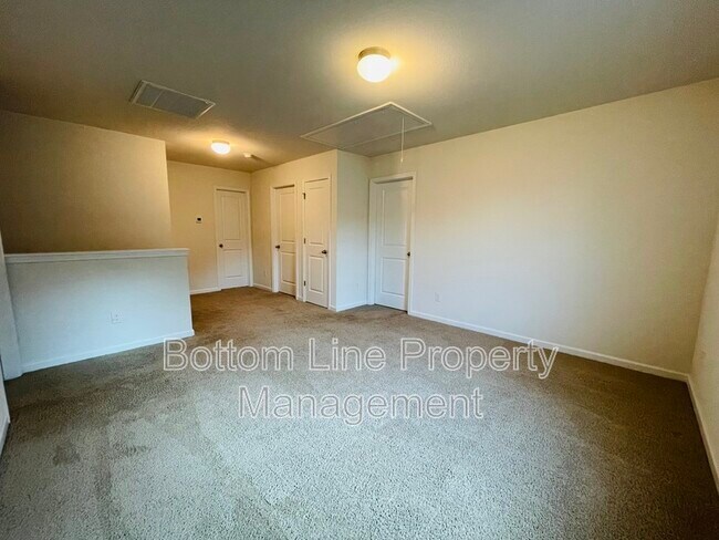 Building Photo - 5316 Park Brook Dr