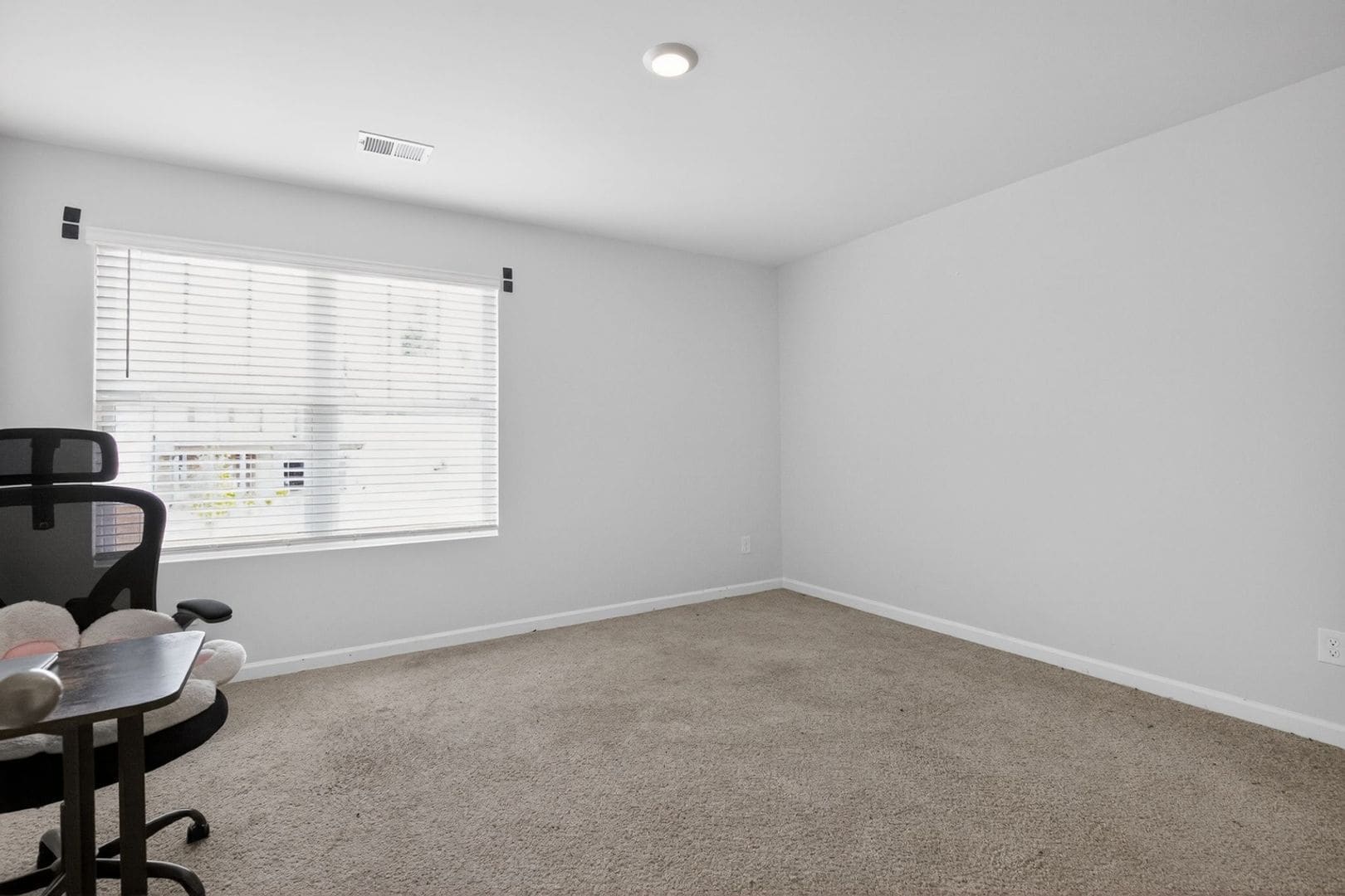 Building Photo - 4842 Layton Dr