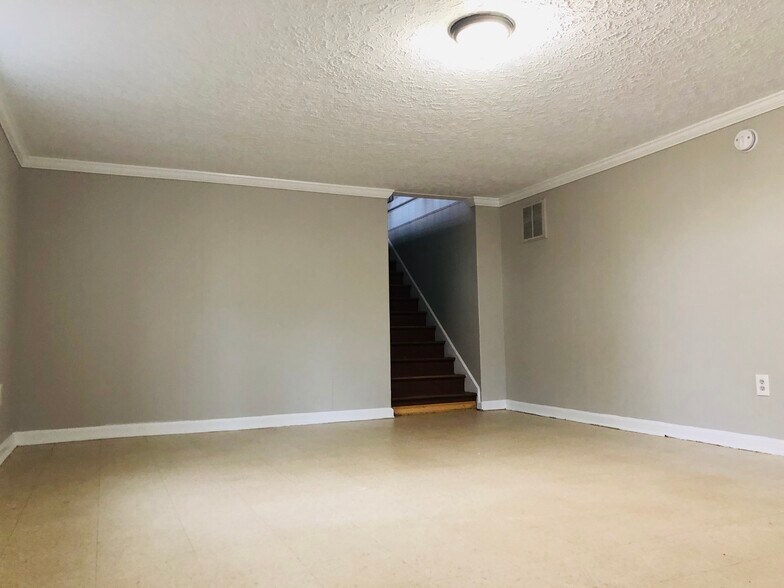 Basement - 3220 Glenview Ave