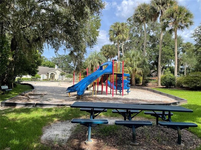 Building Photo - 140 Bridlewood Ln