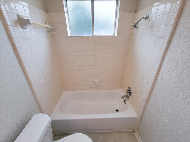 Building Photo - 14403 Cypress Branch Dr