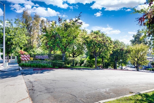 Building Photo - 951 S Idaho St