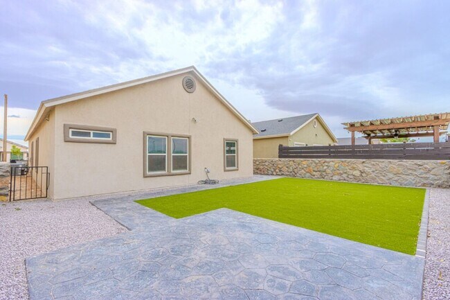 Building Photo - 5021 Margarita Talamantes