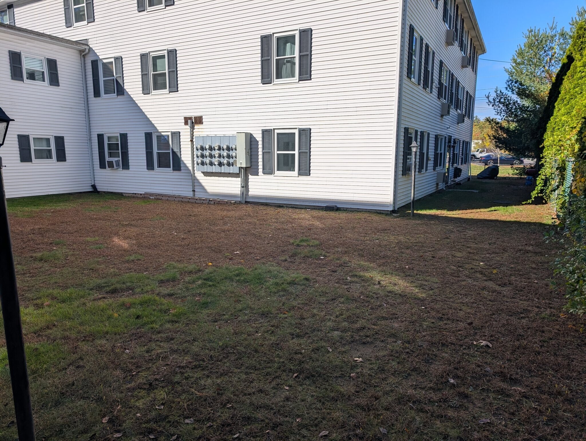 Building Photo - 33 Garden Rd