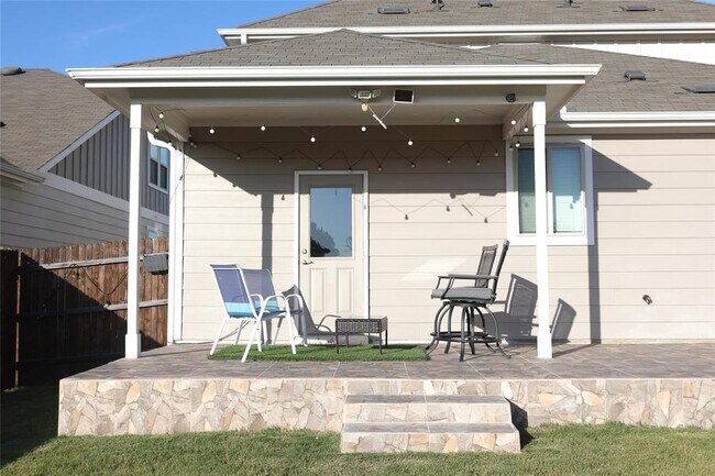 Building Photo - 120 Snowy Plover Ln