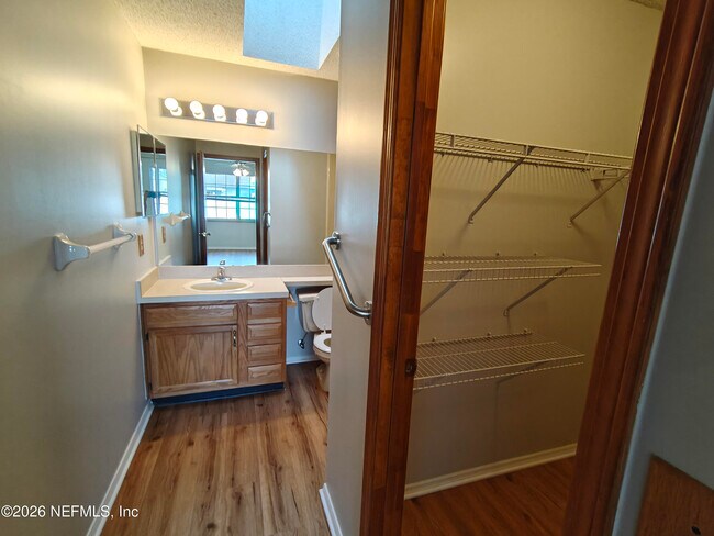 Building Photo - 1314 Cutlass Rd