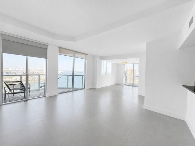Building Photo - 244 Biscayne Blvd