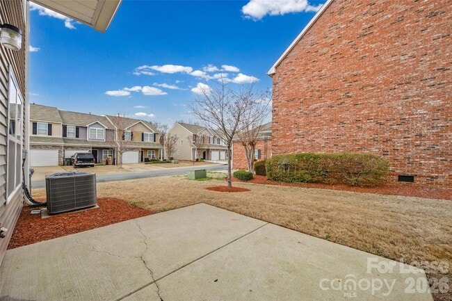 Building Photo - 7333 Adare Mews Rd