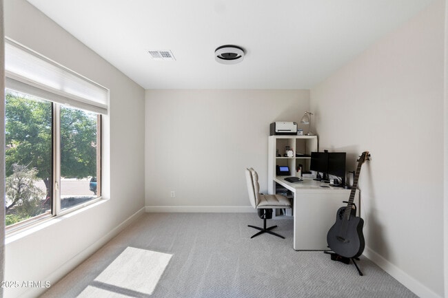 Building Photo - 7470 W Monona Dr