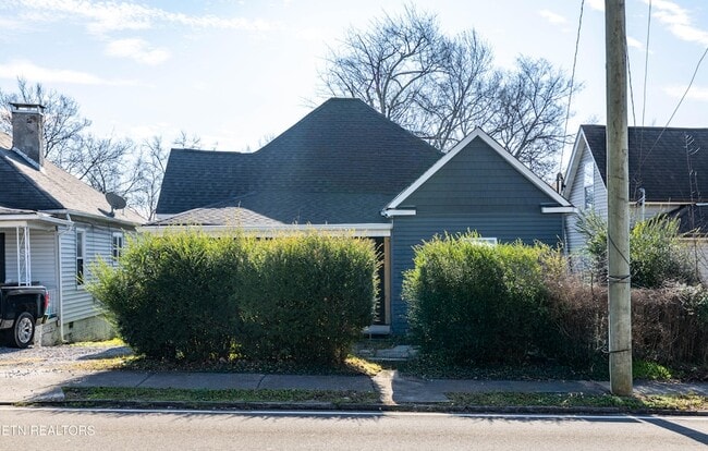 Building Photo - 1422 Beaumont Ave