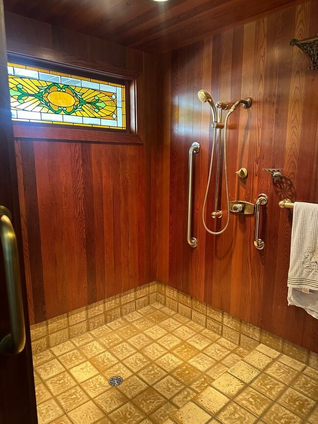 Building Photo - Charming Single-Family Two-Bedroom Home in South San Francisco