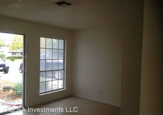 Building Photo - 3 br, 2 bath House - 5055 Binz Engleman