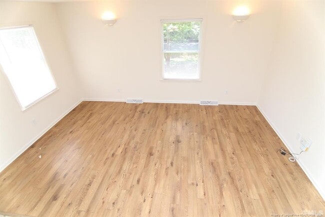 Building Photo - 6114 Deerwood Pl