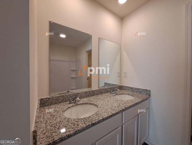 Building Photo - 313 Gazebo Dr