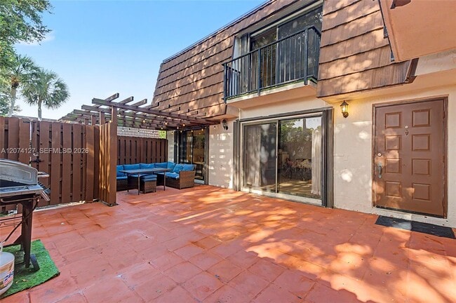 Building Photo - 804 SW 119th Way