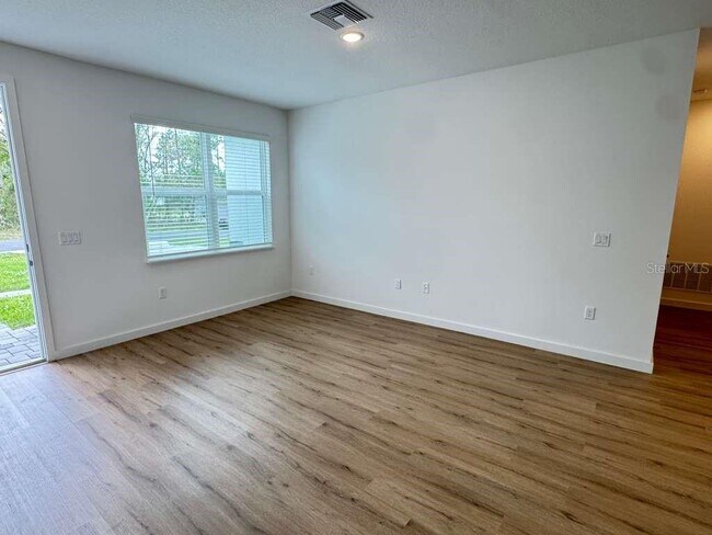 Building Photo - 6807 SW 153rd Pl Rd