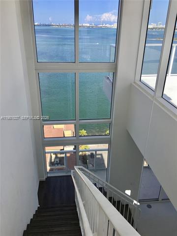 Building Photo - 601 NE 27th St