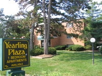 Building Photo - Yearling Plaza
