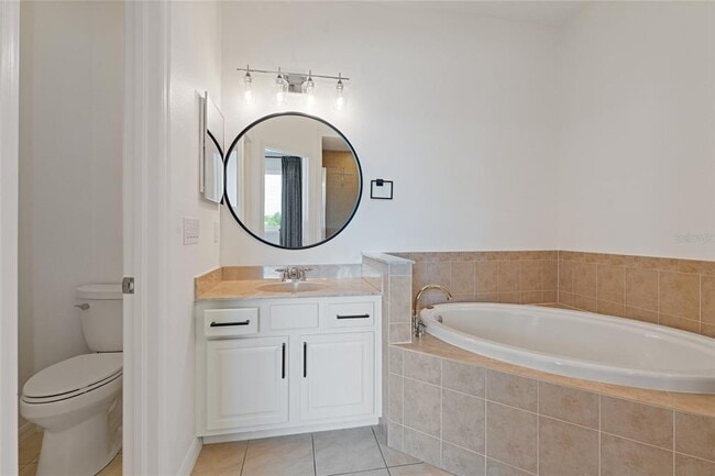 Building Photo - 1129 Venetian Harbor Dr NE