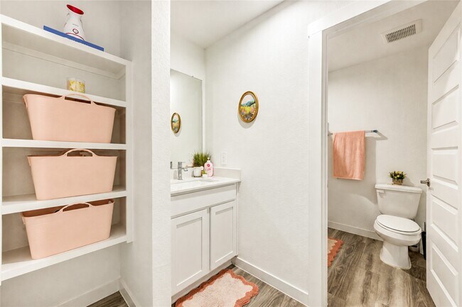 Building Photo - 3238 Derry Hill Dr