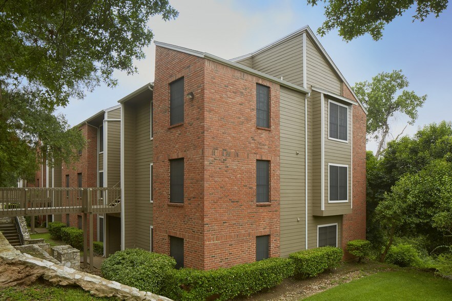 High Oaks Apartment Homes High Oaks Apartment Homes