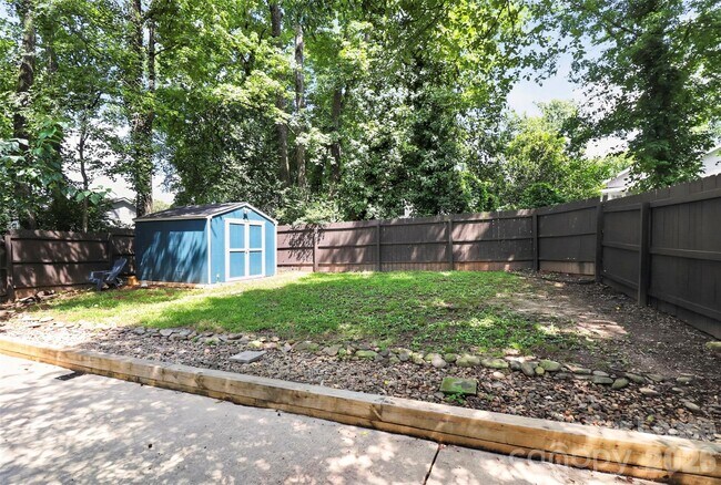 Building Photo - 1736 Parson St