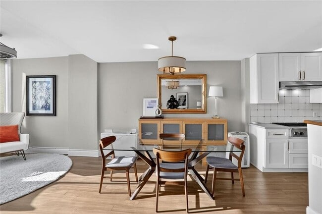 Building Photo - 215 Piedmont Ave NE