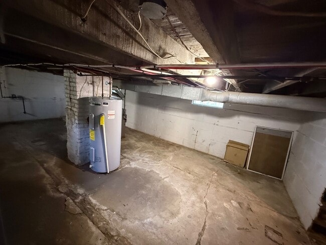 Building Photo - 62 Prospect St