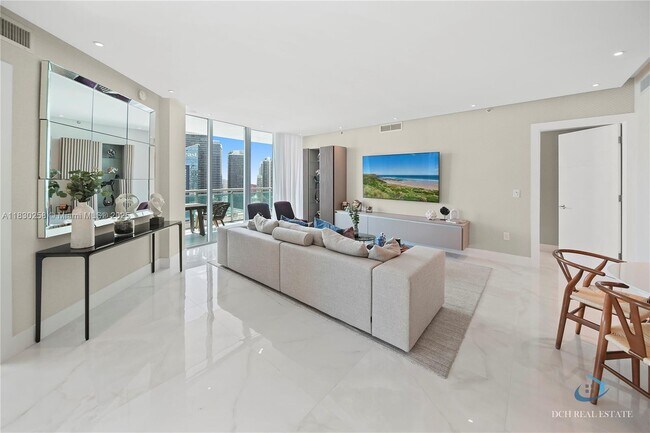 Building Photo - 350 S Miami Ave