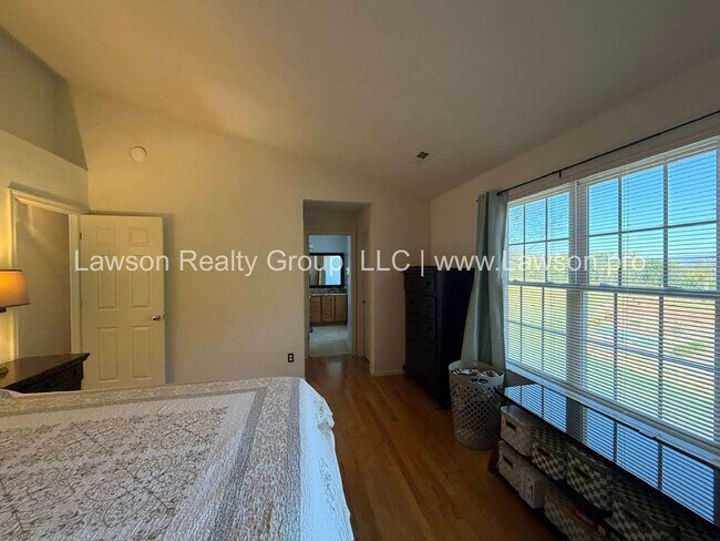 Building Photo - Gorgeous Classic Cave Spring Colonial in S...