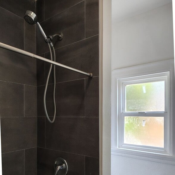 Building Photo - 2684 73rd Ave