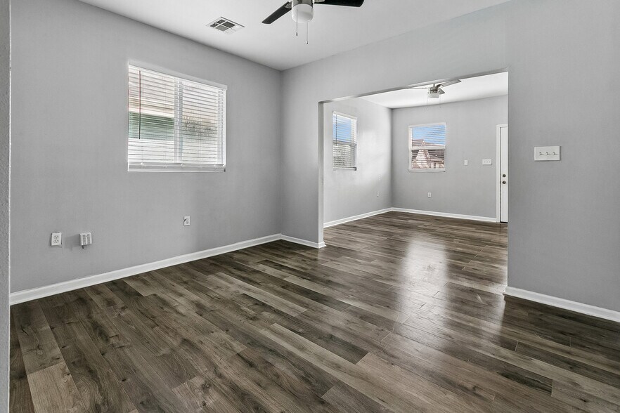 Building Photo - 3540 Clermont Dr