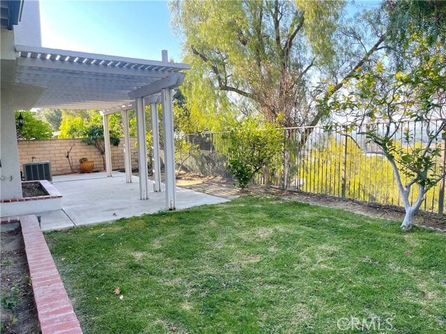 Building Photo - 2985 Amber Dr