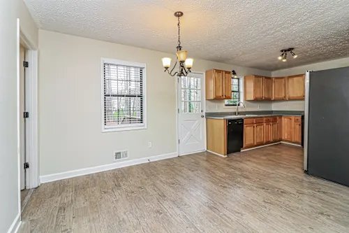 Building Photo - 3697 Ashley Woods Dr