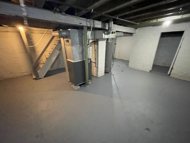 Building Photo - 1733-1737 Long Ave