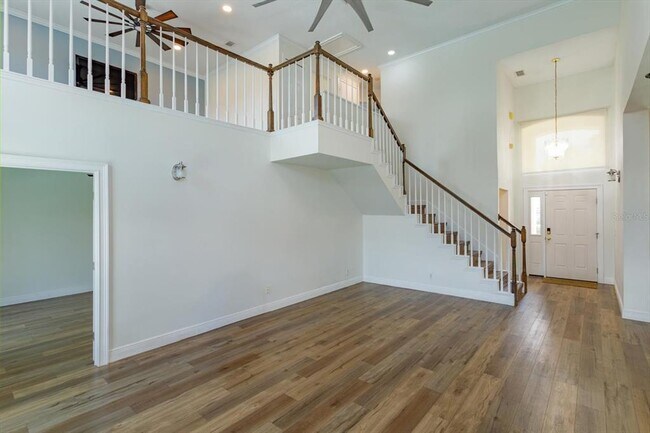 Building Photo - 606 Buckhaven Loop
