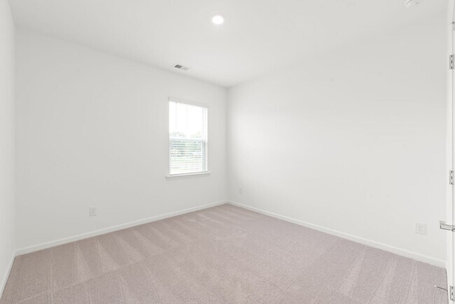 Building Photo - Brand-New 3 Bedroom Townhome in Desirable Indian Trail – Available for Immediate Move-In!