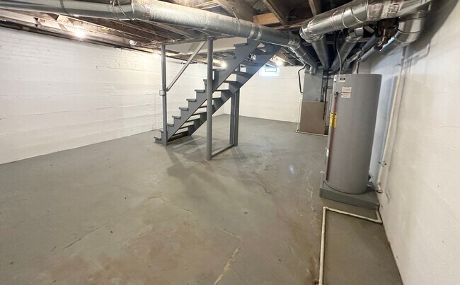 Building Photo - 1922 Baldridge Rd