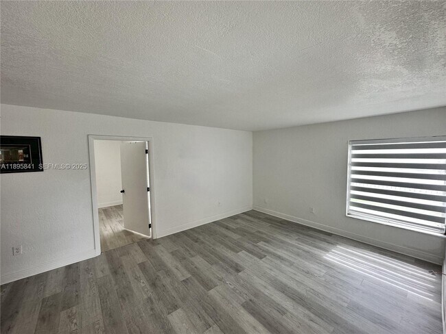 Building Photo - 17500 NW 68th Ave