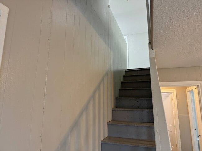 Building Photo - 2706 Palmetto Dr