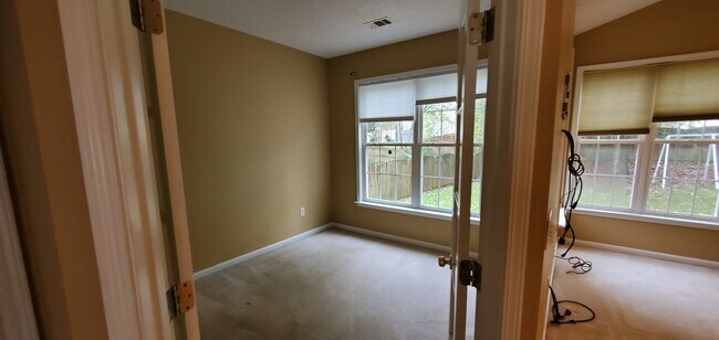 Office/DEn - 412 Collingsworth Ln