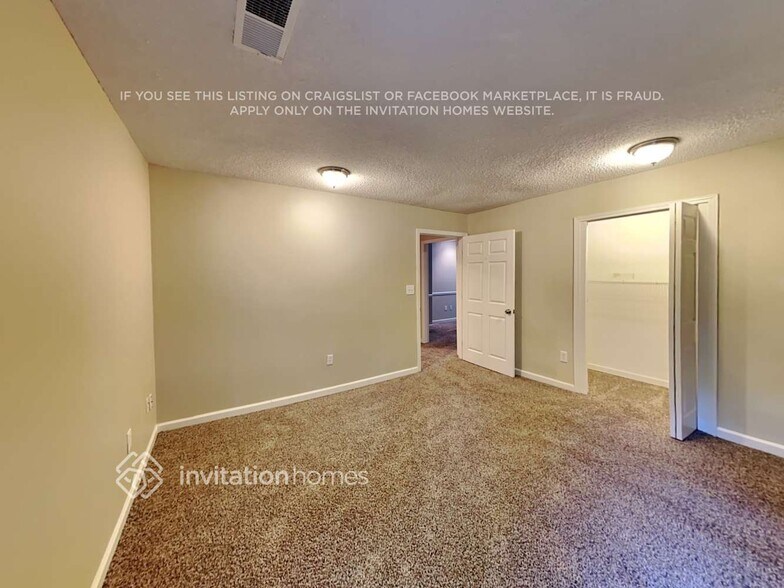 Building Photo - 303 Pamela Pl