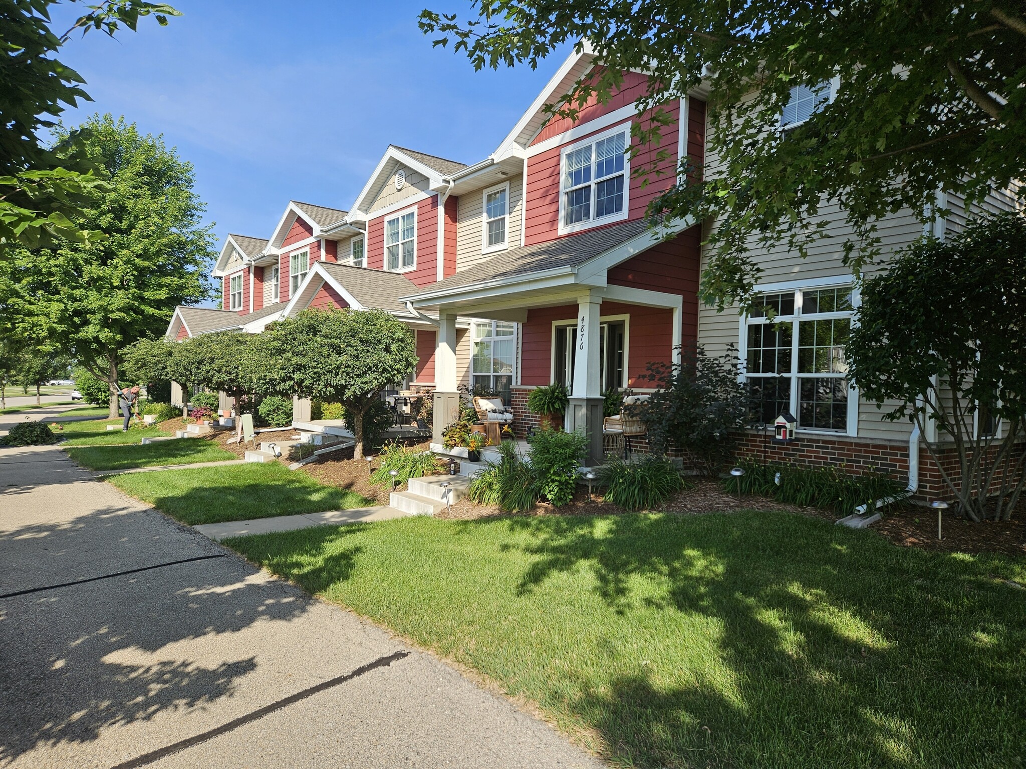 Townhome design - 4876 Innovation Dr