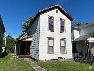 Building Photo - Updated 3 Bed, 1 Bath in Dayton close to e...
